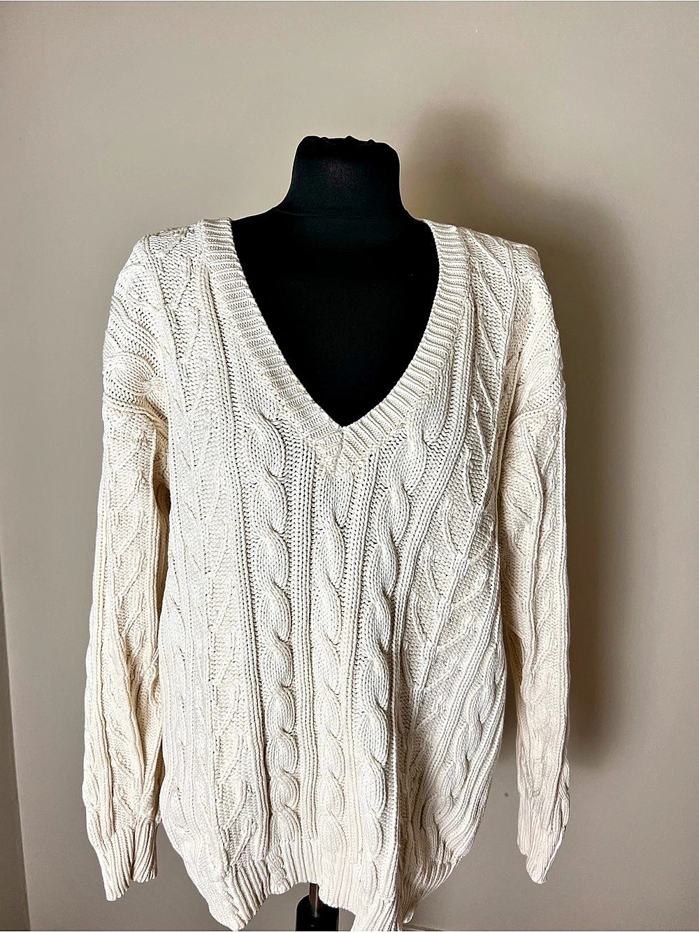 Vintage Abercrombie & Fitch Cream Cotton Cable Knit V-Neck Sweater Size Medium